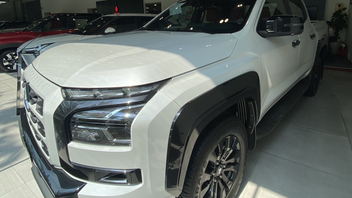 Mitsubishi Triton tại Mitsubishi Diễn Châu